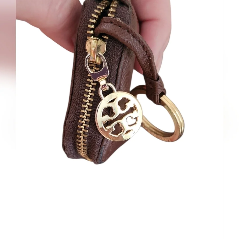 Tory Burch Brown Saffiano Leather Zip Coin Purse Wallet Key Ring Logo Compact